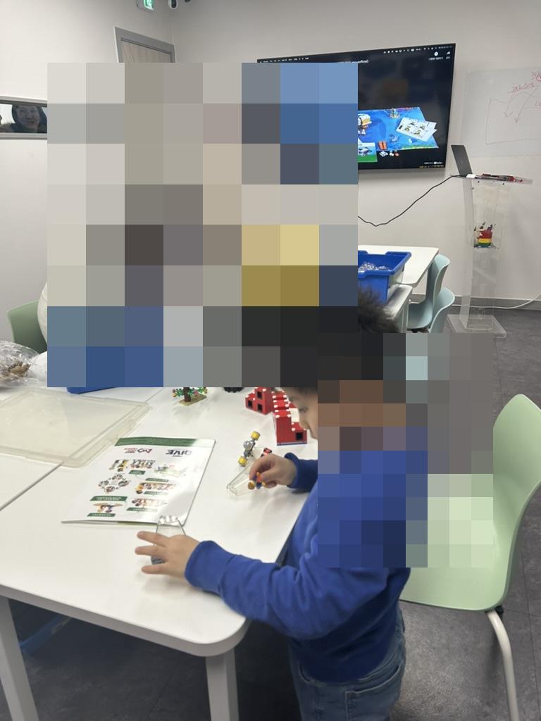 [마곡코딩] 24~25년 FLL 대회 준비중 사진 3
