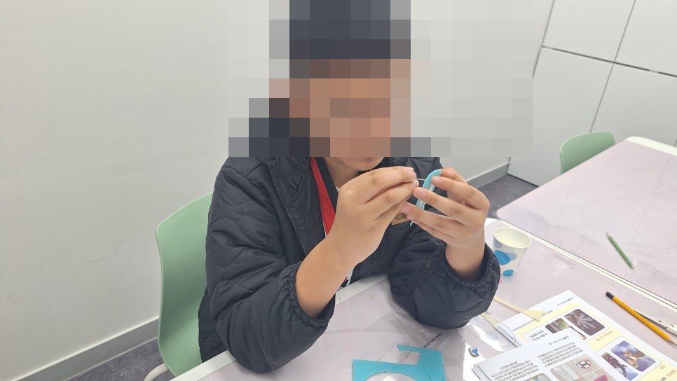 [올타 실험과학 마곡센터] 퀀텀1 4월-3주차 바느질로 만드는 회로 사진 5
